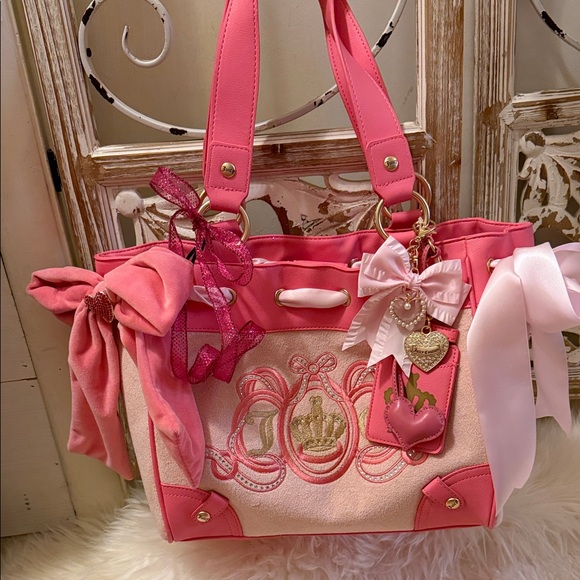 Juicy Couture Lovers Club Tote Pink and Cream & lots of embellishments 🩷